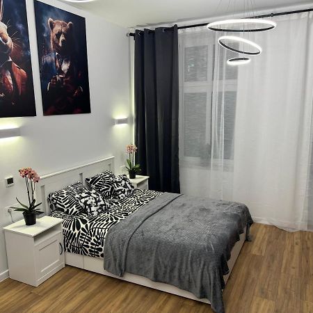 קטוביץ Chicago Apartment מראה חיצוני תמונה